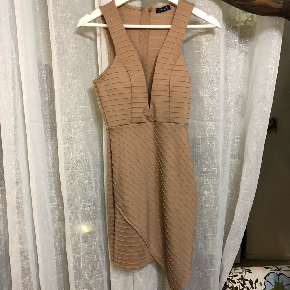 Short dress